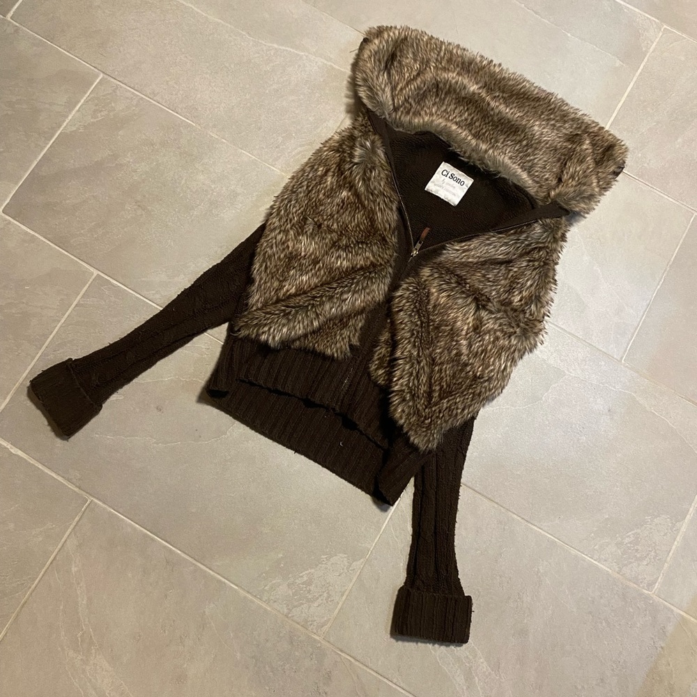 crazy real bear fur piece. wicked nice quality and fits perfect, zero flaws.
